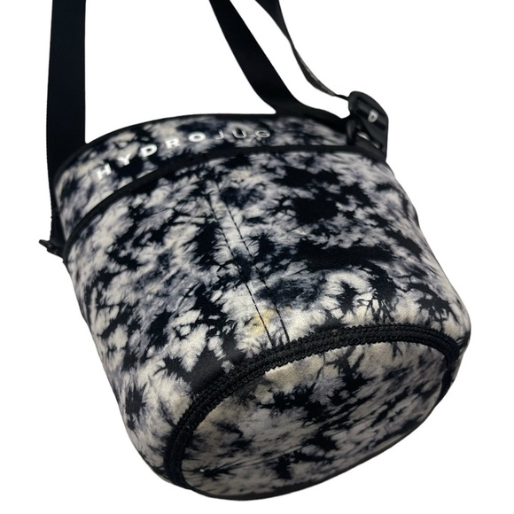 HydroJug Bottle Tye-Dye and Leopard Cheetah Sleeve Bundle - Picture 8 of 8